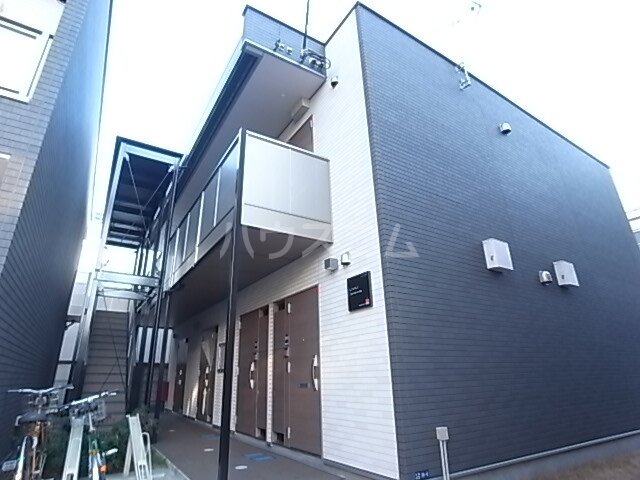 16/26 エントランス