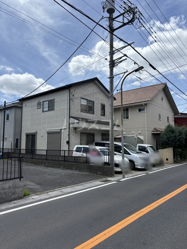 2/5 駐車場