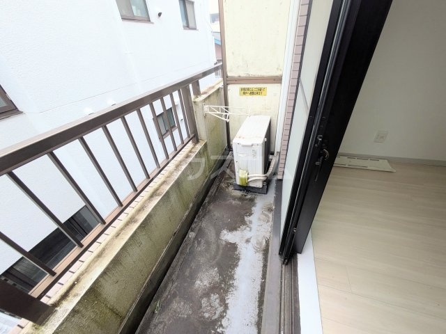15/27 バルコニー
