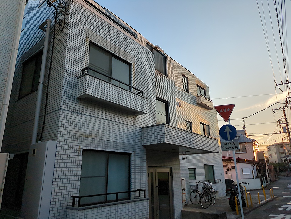 2/30 外観