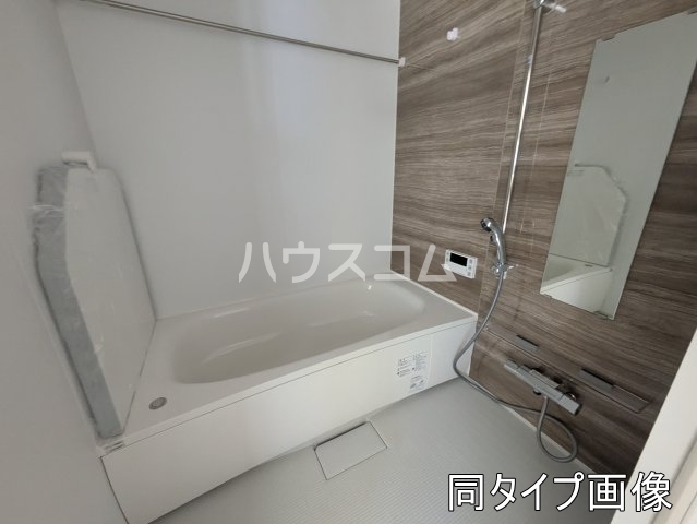 15/30 浴室