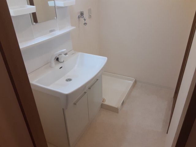 13/28 洗面