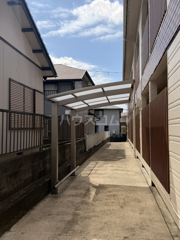 16/17 駐車場