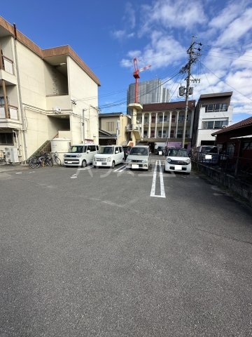 17/25 駐車場