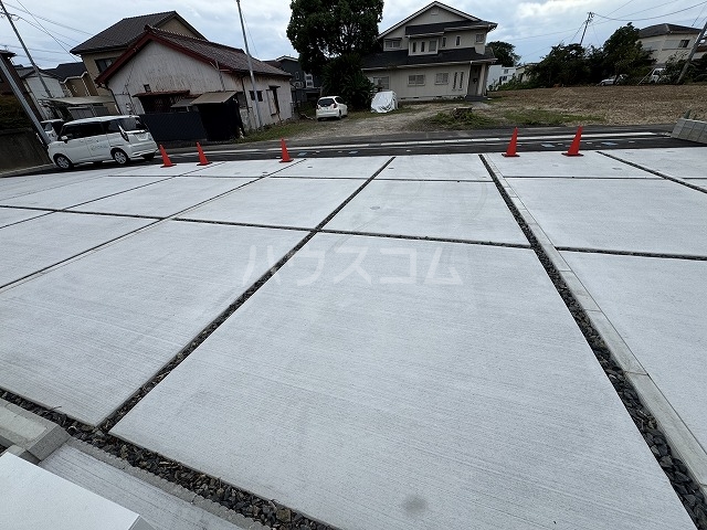 2/4 駐車場