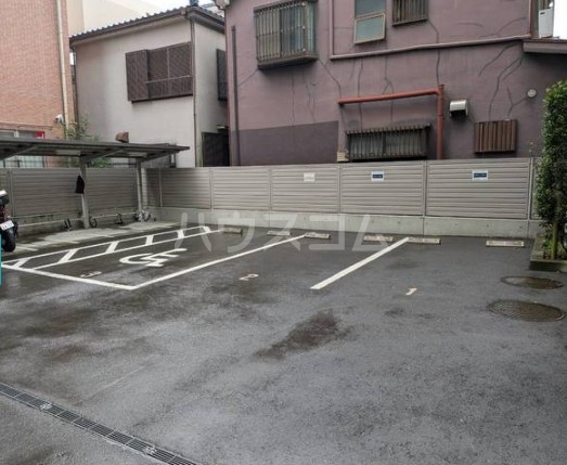 3/5 駐車場