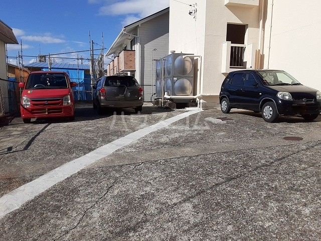 20/29 駐車場