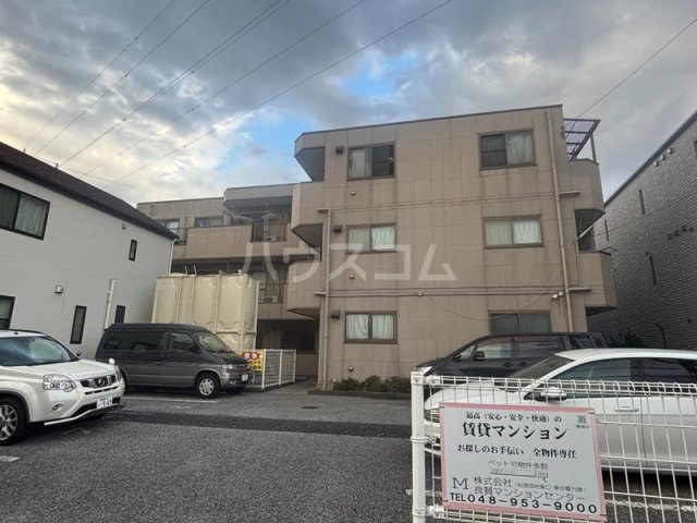 24/24 駐車場