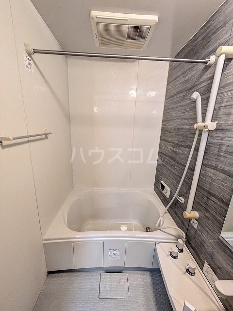 14/30 浴室