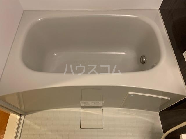 13/30 浴室