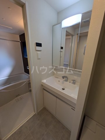 17/30 洗面