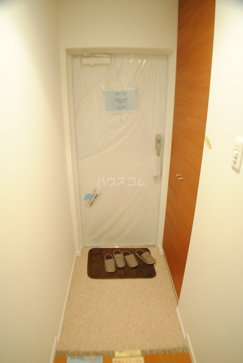 13/30 玄関