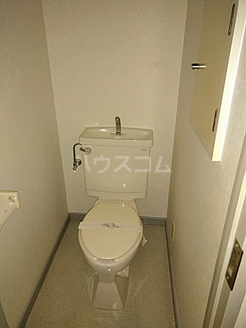 14/30 トイレ