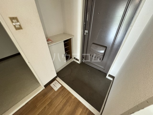 17/30 玄関