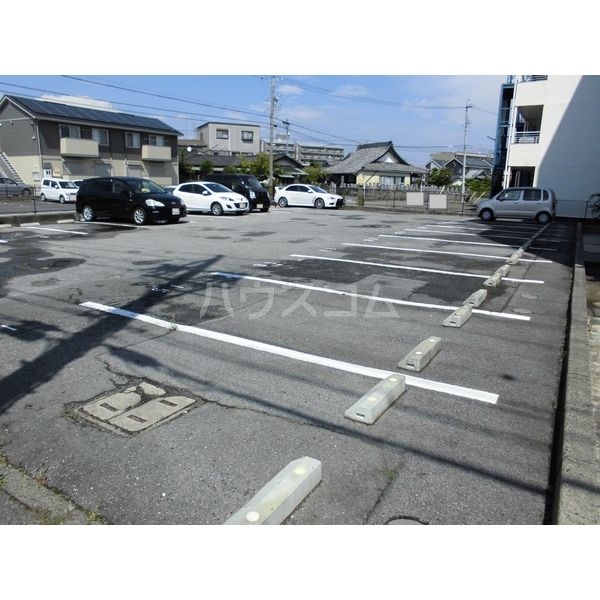 16/26 駐車場