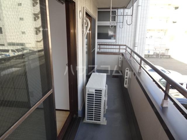 18/27 バルコニー