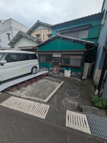 24/25 駐車場
