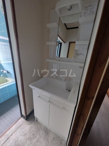 17/25 洗面