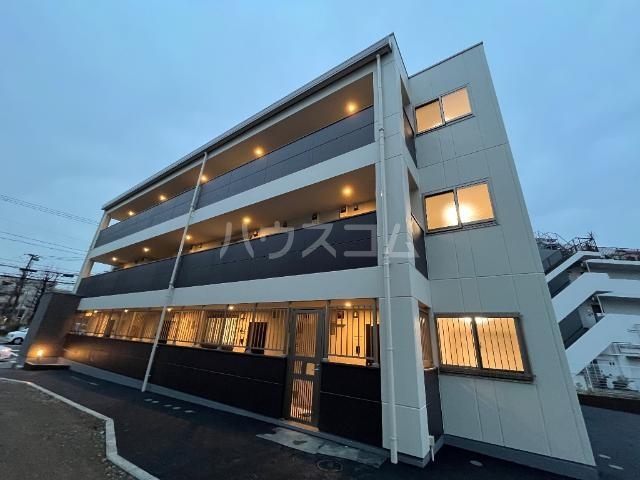 2/4 エントランス