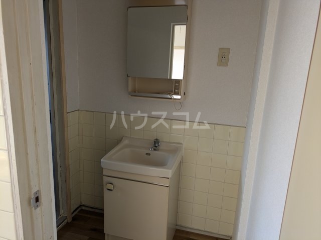 15/30 洗面
