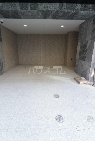 16/16 駐車場