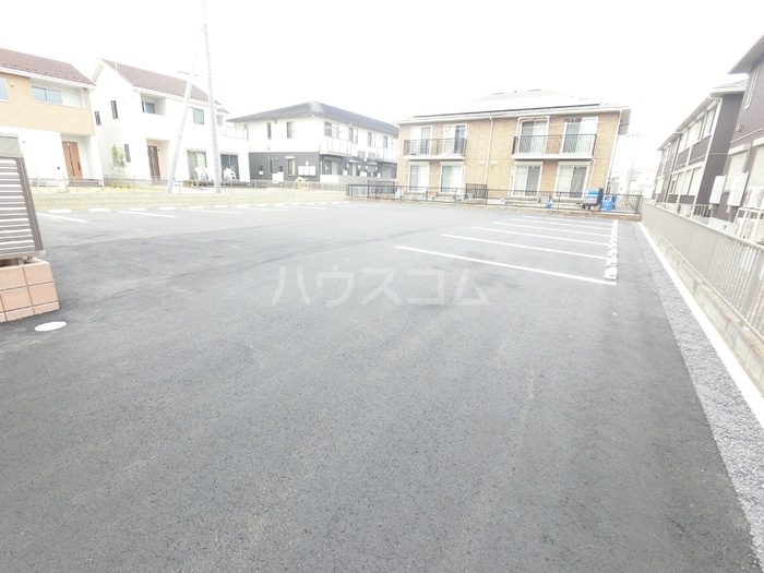 17/25 駐車場