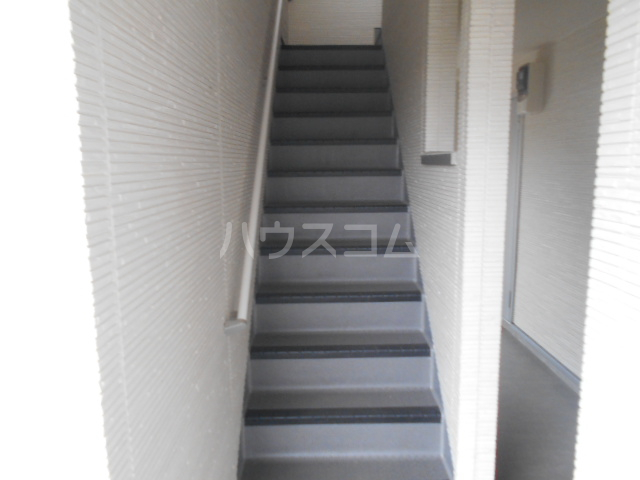 14/15 エントランス