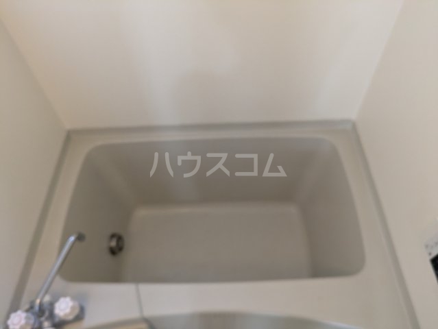 16/30 浴室