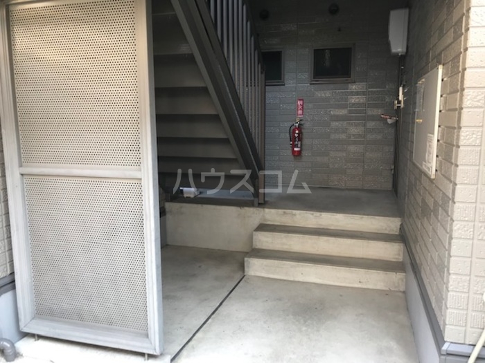 15/17 エントランス