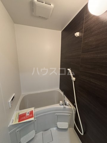 14/25 浴室