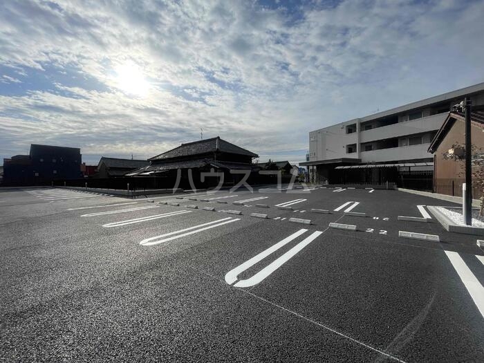 23/23 駐車場