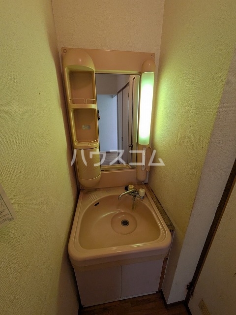 13/27 洗面