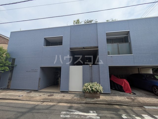 24/30 エントランス