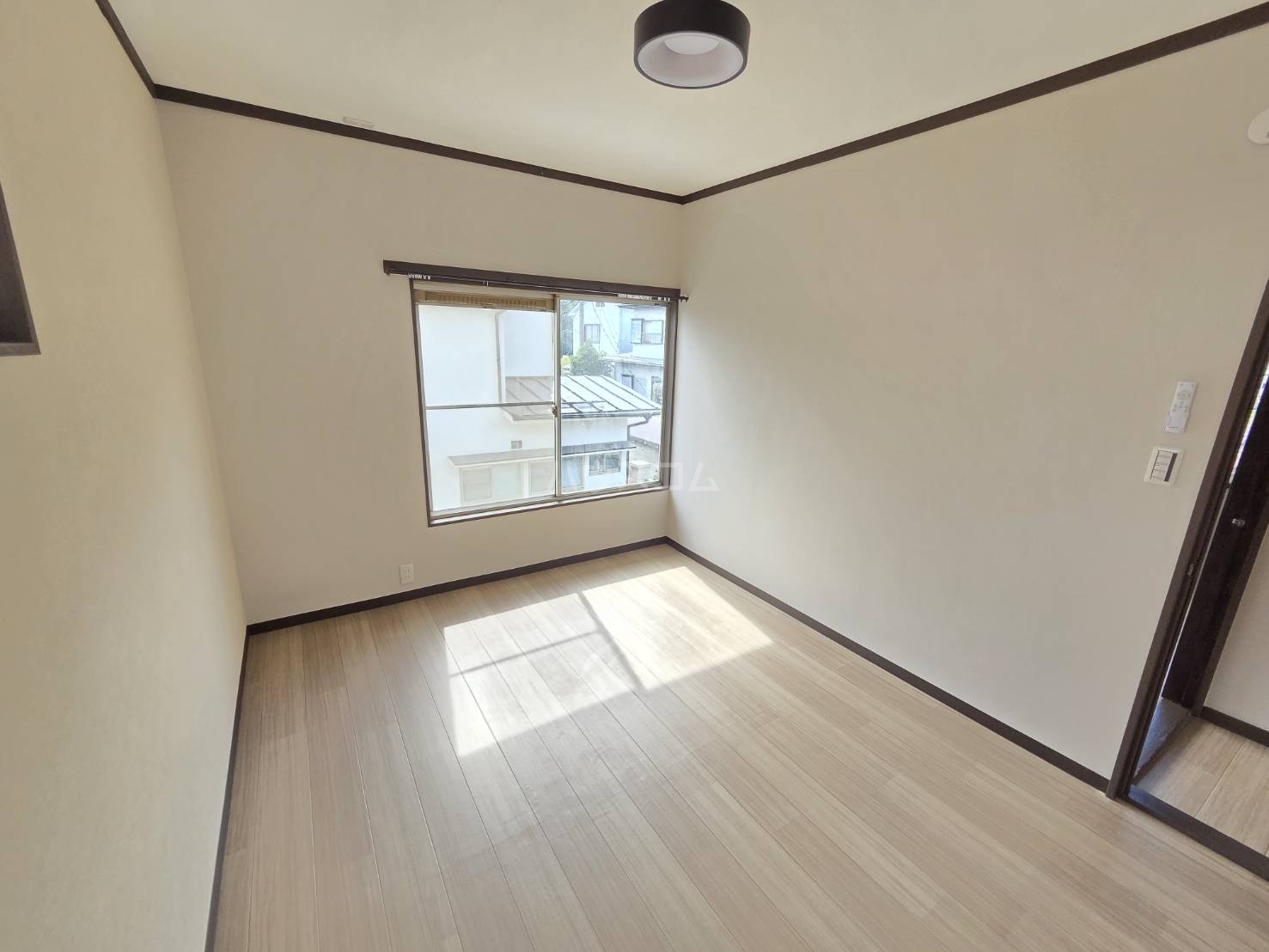 14/30 室内