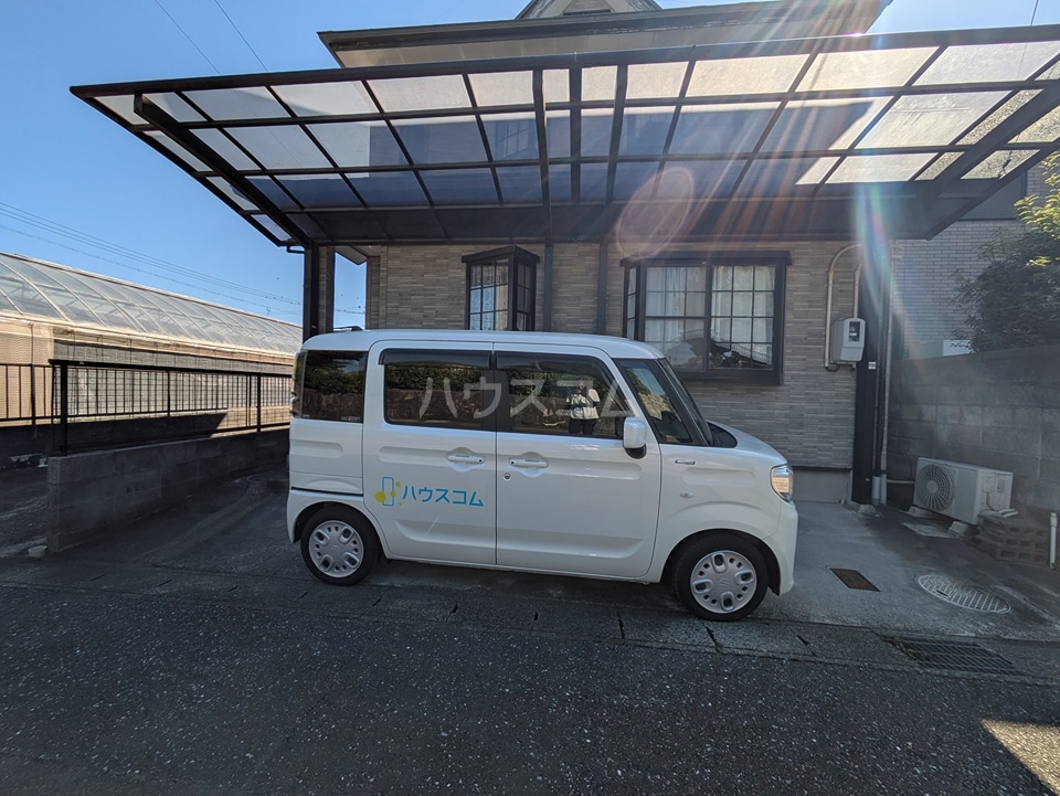 2/6 駐車場