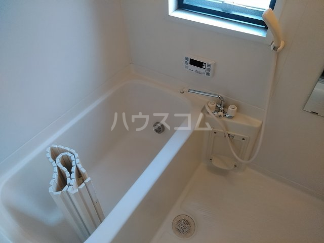 14/28 浴室