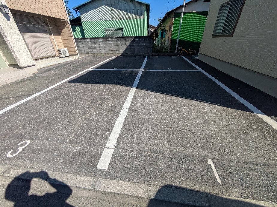 2/6 駐車場