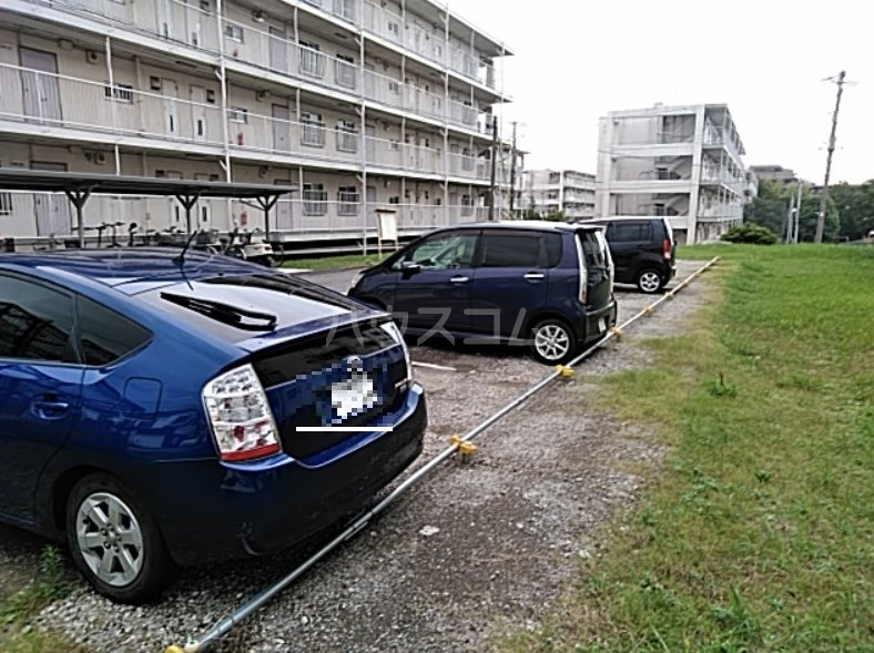16/21 駐車場