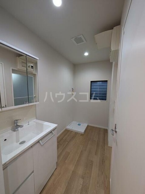 16/23 洗面