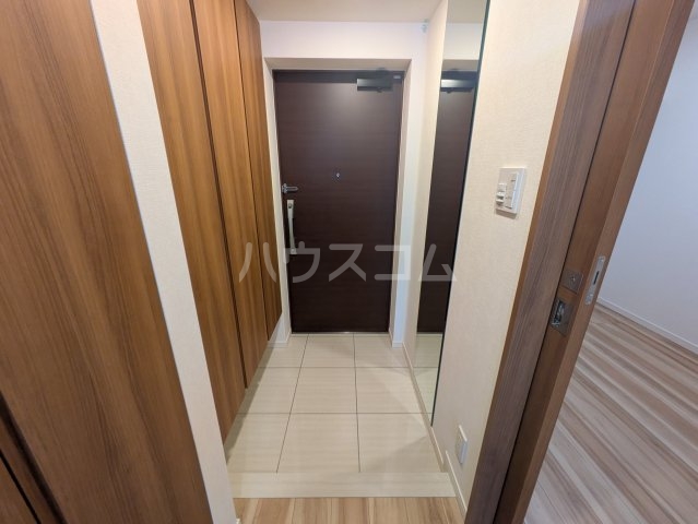 17/30 玄関