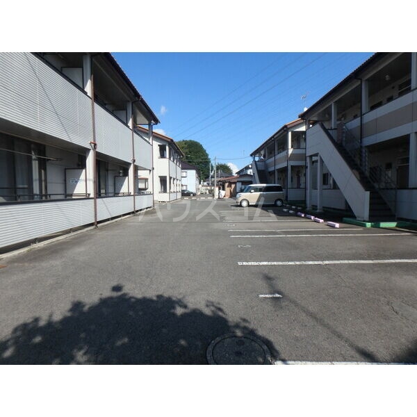 13/21 駐車場