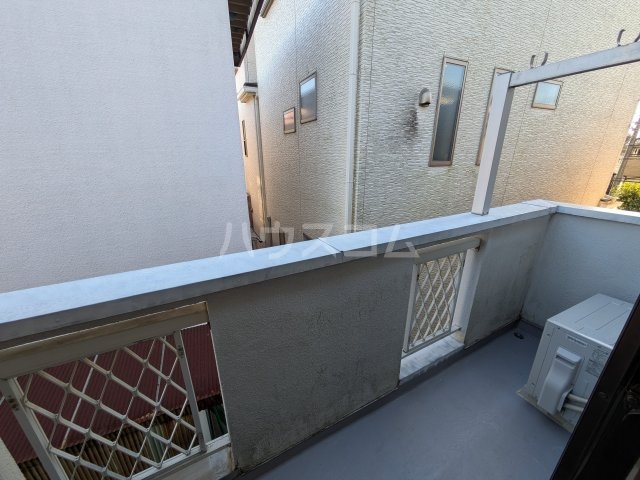 23/30 バルコニー