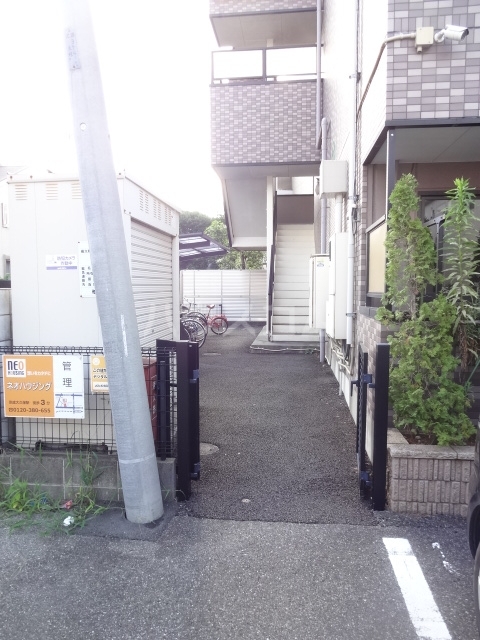 3/4 エントランス