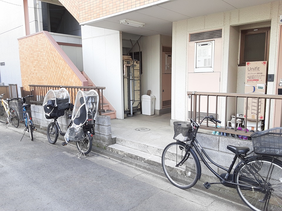 20/28 エントランス