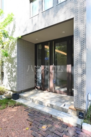 15/20 エントランス