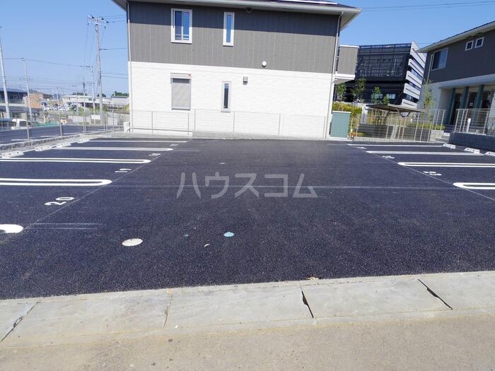 18/19 駐車場