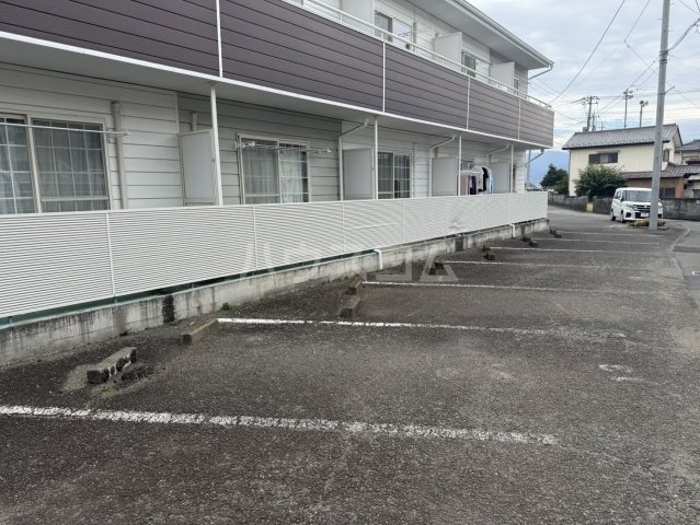 18/24 駐車場