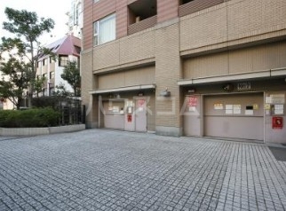 17/26 駐車場