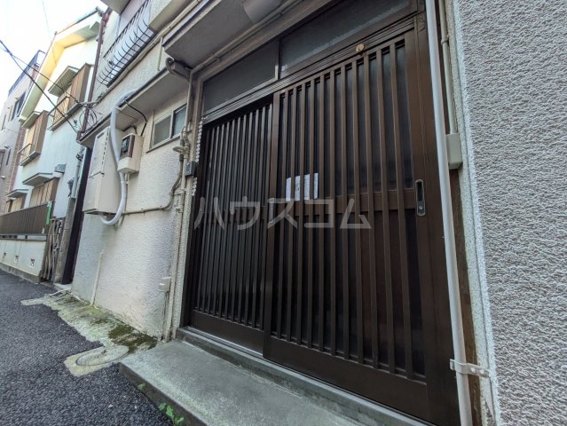 18/20 エントランス
