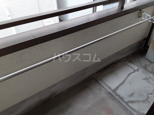 23/30 バルコニー